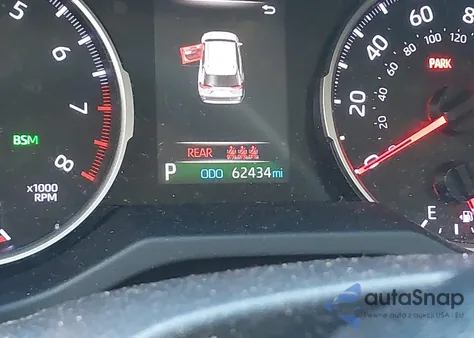 2021 Toyota Rav4 Xle Premium z USA, uszkodzony, nr VIN JTMA1RFV7MD077973